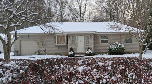 2770 Franwae Dr Sw, Warren, OH, 44481-9702 | Card Image