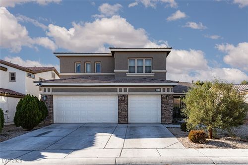 6513 Diamond Point Ct, North Las Vegas, NV, 89084-2055 | Card Image