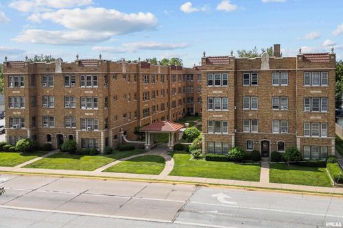 apt-6-1632 18th Ave, Rock Island, IL, 61201-4377 | Card Image