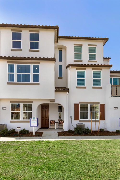 5 Advantage Ct, Sacramento, CA, 95834-2123 | Card Image