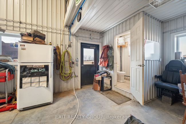 325 County Rd 30, House other with 2 bedrooms, 2 bathrooms and 25 parking in Bloomfield ON | Image 37