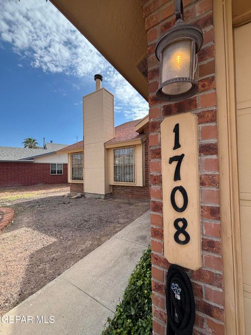 1708 Firehouse Dr, El Paso, TX, 79936-4470 | Card Image