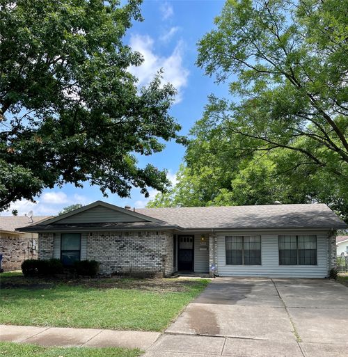 905 Northshore Dr, Garland, TX, 75040-5291 | Card Image