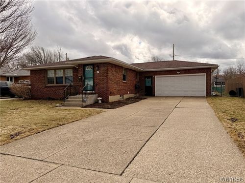 43 Marilyn Dr, West Seneca, NY, 14224-4007 | Card Image