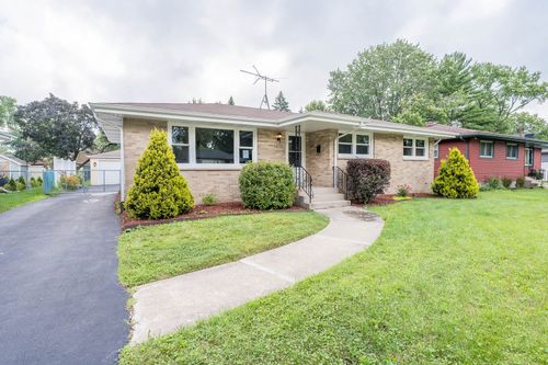 18515 Oakley Ave, Lansing, IL, 60438-2816 | Card Image