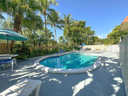 105-1125 Ne 16th Pl, Fort Lauderdale, FL, 33305-3118 | Card Image