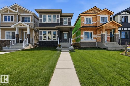 9815 107a Ave, Morinville, AB, T8R2R2 | Card Image