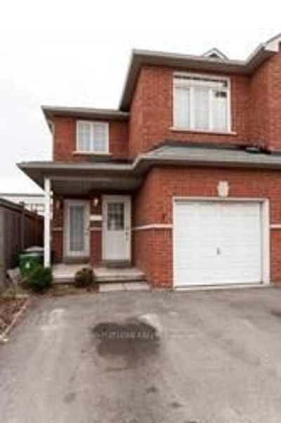 MAIN - 11 Oliti Crt, Home with 3 bedrooms, 3 bathrooms and 2 parking in North York ON | Image 1