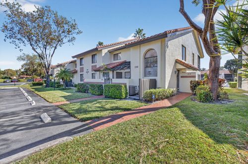 202-10279 N Circle Lake Dr, Boynton Beach, FL, 33437-3466 | Card Image