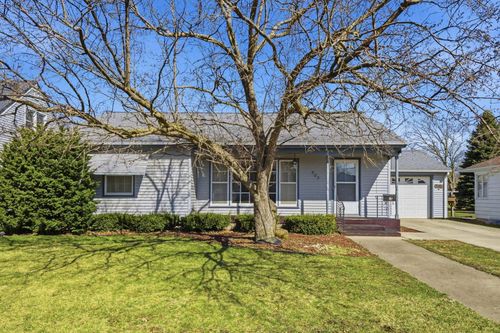 505 W Prospect St, New Hampton, IA, 50659-1151 | Card Image