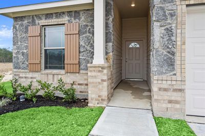 313 Big Spring Drive, House other with 4 bedrooms, 2 bathrooms and null parking in Anahuac TX | Image 2