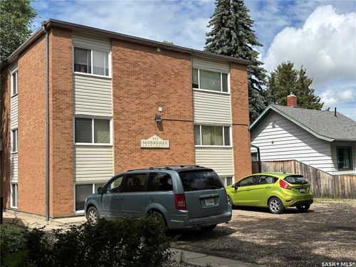 931 6th Ave N, Saskatoon, SK, S7K2T3 | Card Image