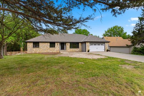 1716 Sheffield Circle, Manhattan, KS, 66503 | Card Image