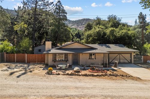 40220 Calle El Clavelito, Green Valley, CA, 91390-1070 | Card Image