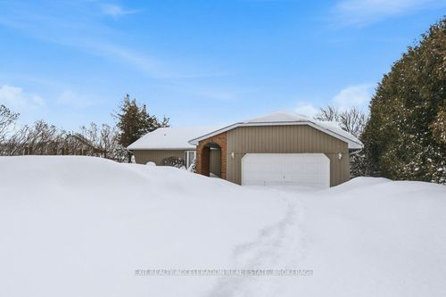 4325 County Rd 9, Napanee, ON, K7R3K8 | Card Image