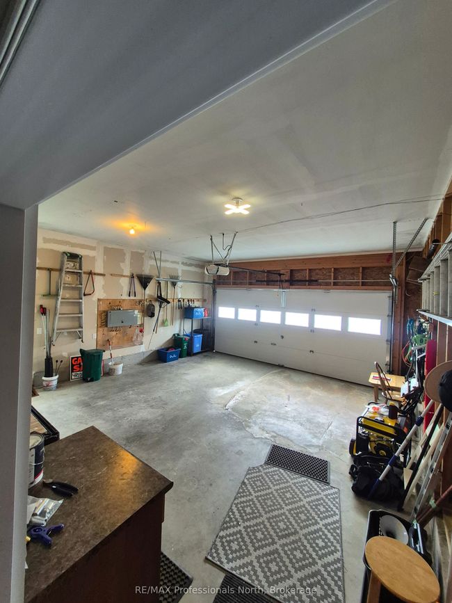 4 Red Maple Crt, House other with 3 bedrooms, 2 bathrooms and 4 parking in Gravenhurst ON | Image 29