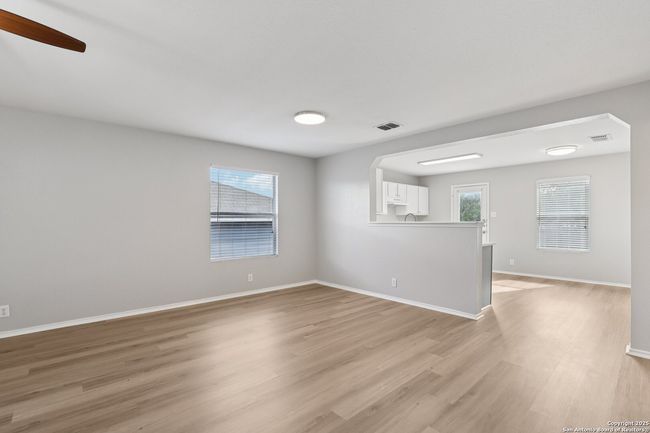109 Creek Run, House other with 3 bedrooms, 2 bathrooms and null parking in Cibolo TX | Image 10
