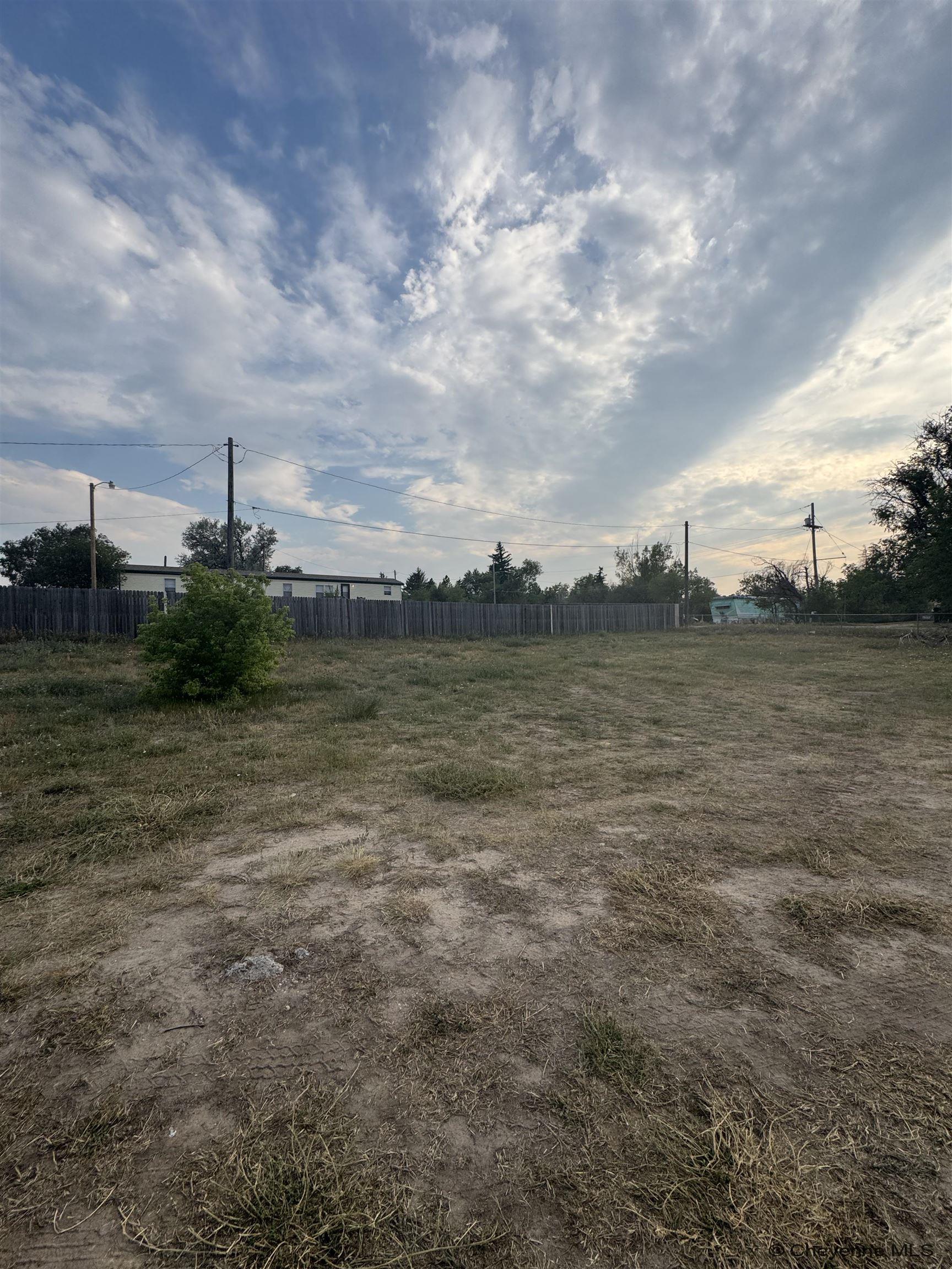 Land in Cheyenne 2