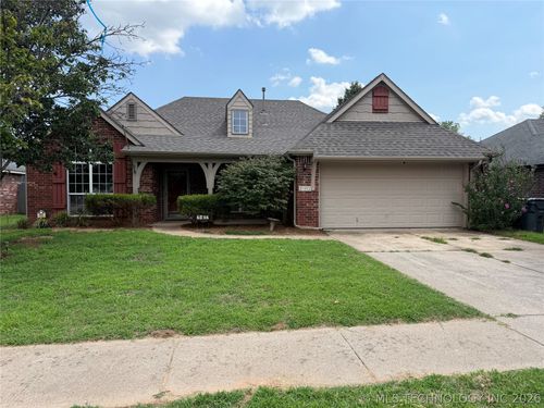 2102 W H Street, Jenks, OK, 74037 | Card Image