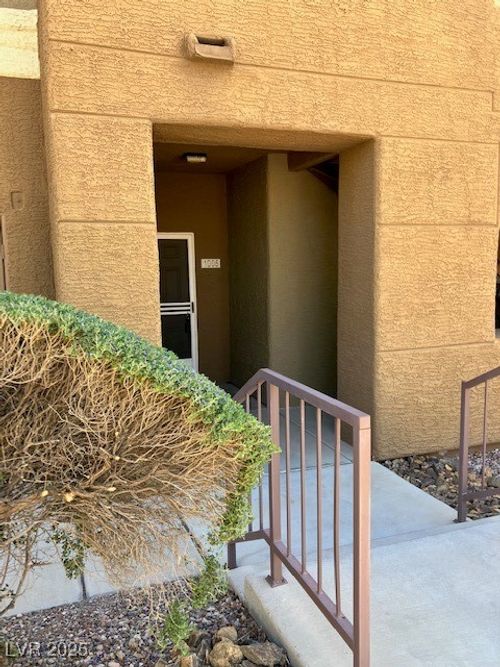 1005-8070 W Russell Rd, Las Vegas, NV, 89113-1549 | Card Image