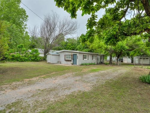 1209 N Cottonwood Drive, Midwest City, OK, 73130 | Card Image