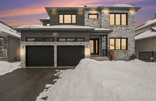 87 Cobblestone Dr, Russell, ON, K4R0B2 | Card Image