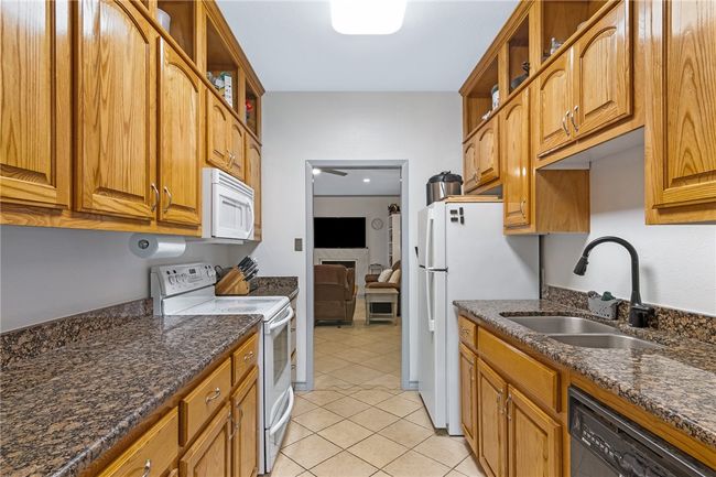 75 S Commonsway Dr, Townhouse with 3 bedrooms, 2 bathrooms and null parking in Portland TX | Image 8