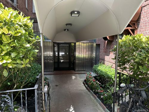 apt-3p-123 82nd Ave, Kew Gardens, NY, 11415-1210 | Card Image