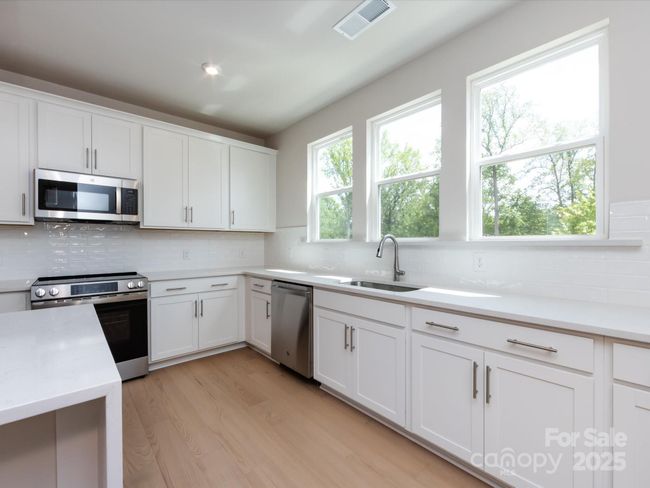 1518 Levy Way, Townhouse with 3 bedrooms, 4 bathrooms and null parking in Charlotte NC | Image 15