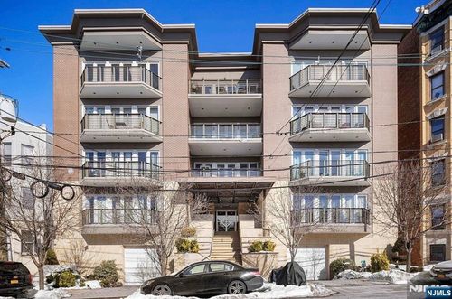 34-40 48th St, Weehawken, NJ, 07086-8202 | Card Image