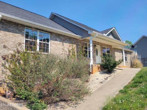 3236 Sandpiper Ct, Kodak, TN, 37764-2460 | Card Image