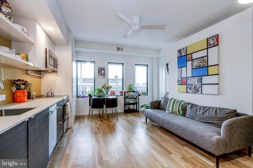 apt-206-1942 N Front St, PHILADELPHIA, PA, 19122-2458 | Card Image