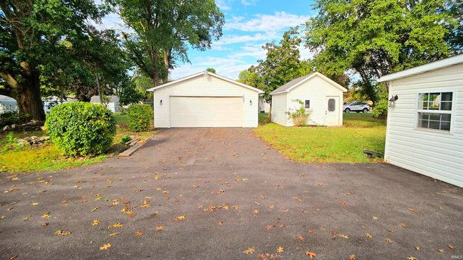 1401 N Quarry Rd, House other with 5 bedrooms, 2 bathrooms and null parking in Marion IN | Image 5