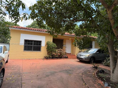 385 Ne 129th St, North Miami, FL, 33161-4629 | Card Image