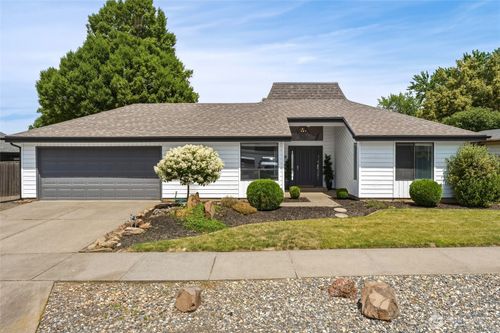 1945 Whitman St, Walla Walla, WA, 99362-3666 | Card Image