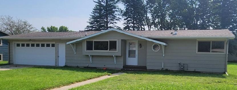 Verona Ave, Windom, MN 56101