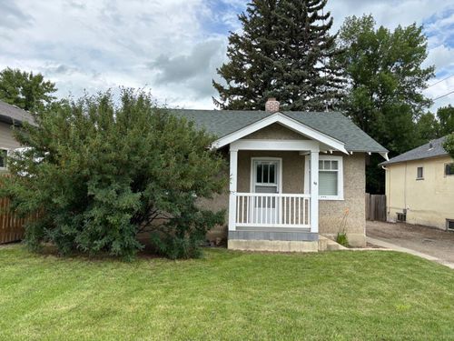 63 W Harker Avenue, Magrath, AB, T0K1J0 | Card Image