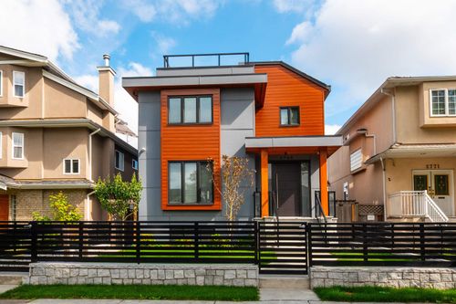 2765 E 27th Ave, Vancouver, BC, V5R1N4 | Card Image