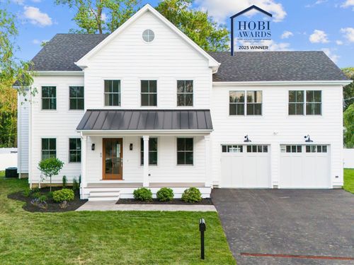 45 Robin Cir, Fairfield, CT, 06824-3937 | Card Image