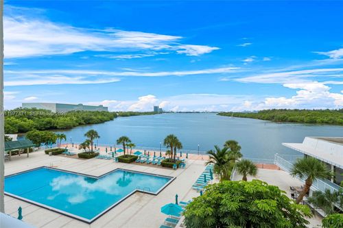 apt-509-300 Bayview Dr, Sunny Isles Beach, FL, 33160-4700 | Card Image