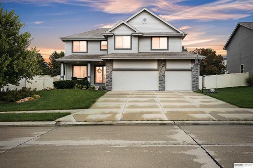 3903 S 192nd Ave, Omaha, NE, 68130-5002 | Card Image