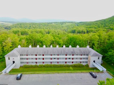 118 - 31 Ash Lodge Court, Condo with 1 bedrooms, 1 bathrooms and 3 parking in Davis WV | Image 2