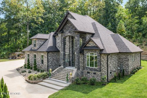 5024 Skyview Dr, Knoxville, TN, 37917-2168 | Card Image