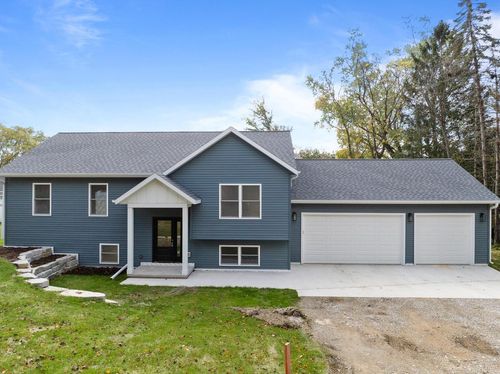 W3813 Magnolia Drive, Geneva, WI, 53147 | Card Image