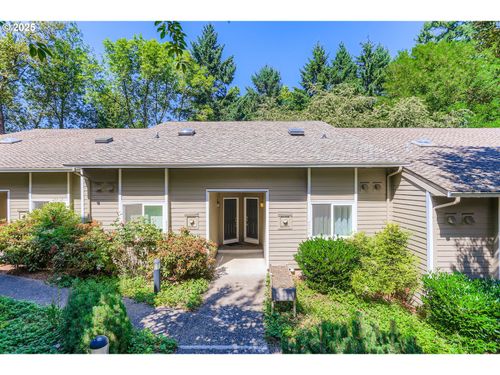 8-d-4570 Sw Comus Pl, Portland, OR, 97219-7227 | Card Image