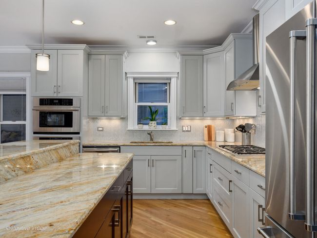 APT-3 - 456 Briar Pl, Home with 3 bedrooms, 2 bathrooms and null parking in CHICAGO IL | Image 10