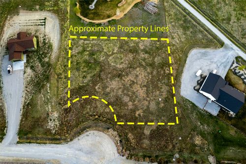 15 Tara Dr, Townsend, MT, 59644-9571 | Card Image