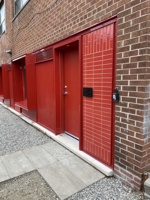 {{alt}} | Card Image