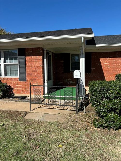 101 E Ridge Rd, Norman, OK, 73069-8701 | Card Image