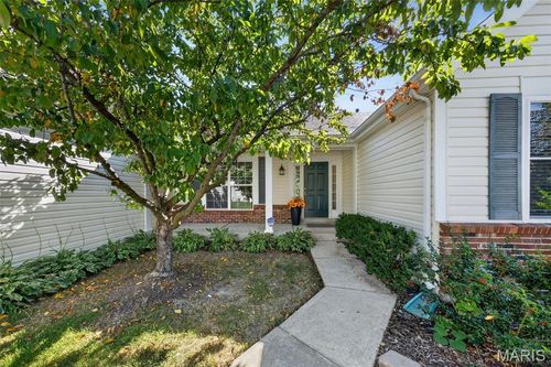 155 Snake River Dr, Dardenne Prairie, MO, 63368-7737 | Card Image